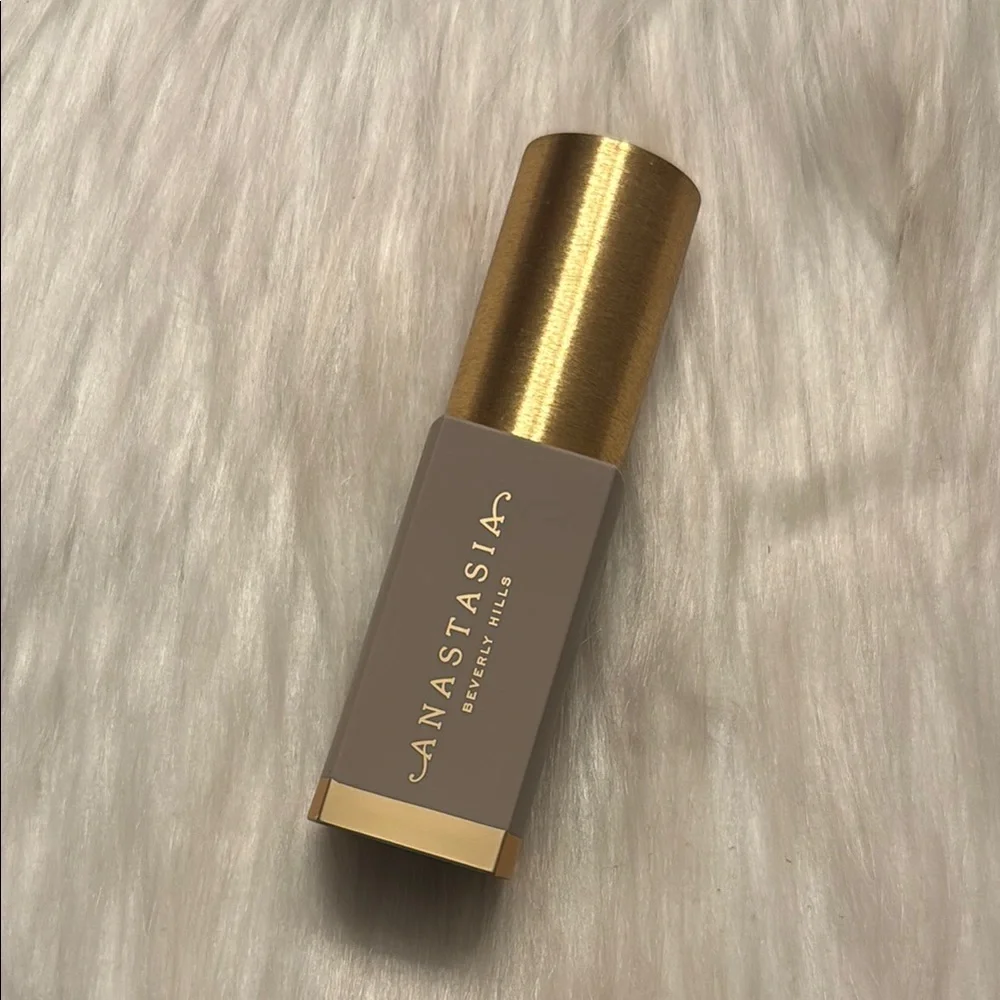 Anastasia Beverly Hills Smooth Blur Cream Contour Stick Cast Shadow
